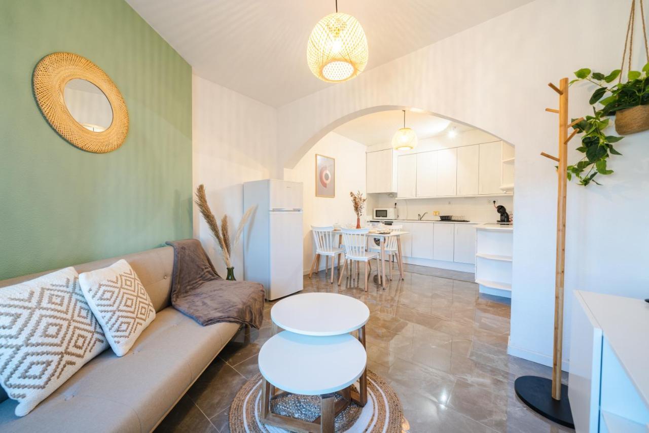 Bonito Apartamento Equipado, Cerca De La Playa Empuriabrava Eksteriør billede
