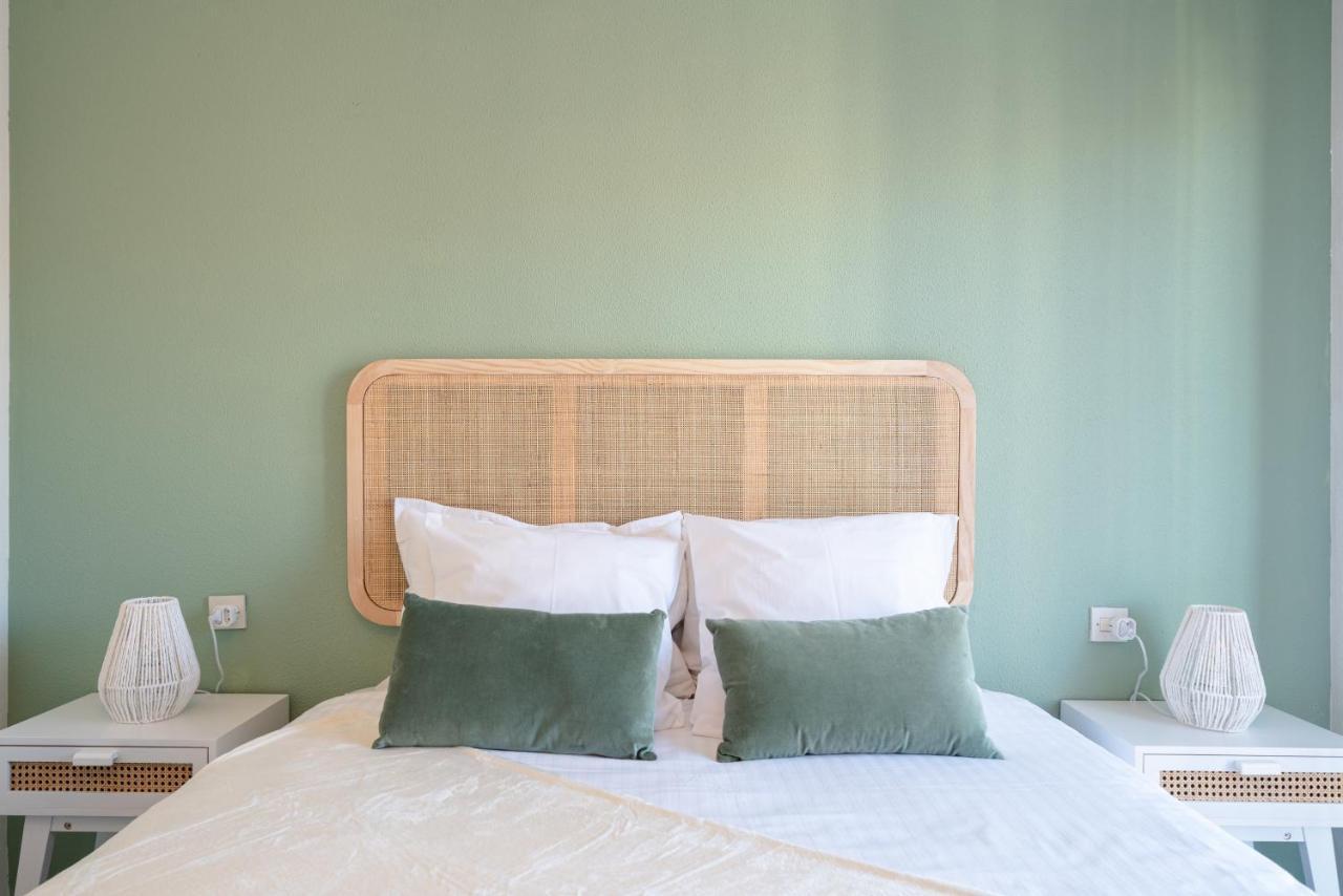 Bonito Apartamento Equipado, Cerca De La Playa Empuriabrava Eksteriør billede